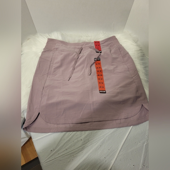 NEW- Kirkland Signature Pink Skort, Size Medium ( 30) - Picture 5 of 6